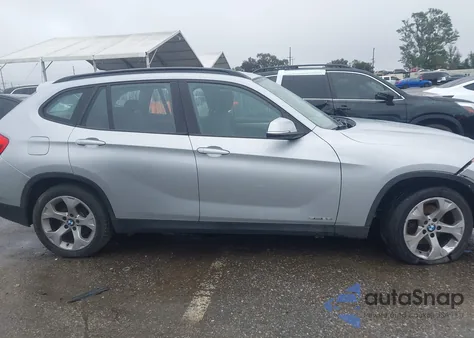 2015 BMW X1 Sdrive28I из США, поврежденный, VIN WBAVM1C59FV317758